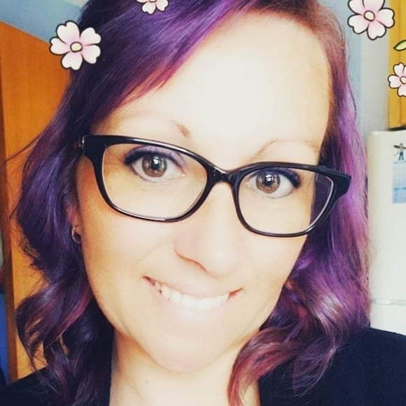 Meet your Posher, Leesa - Picture 1 of 1